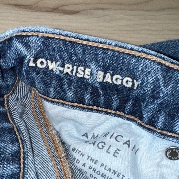 American Eagle Low Rise Baggy- Size 0 - Picture 4 of 10